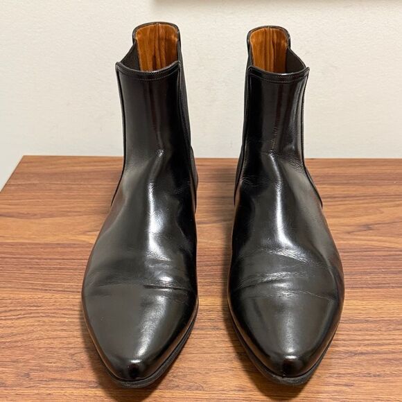Valentino Garavani Black Polished Calfskin Leather Mens Chelsea Boot. IT 45 main image 5